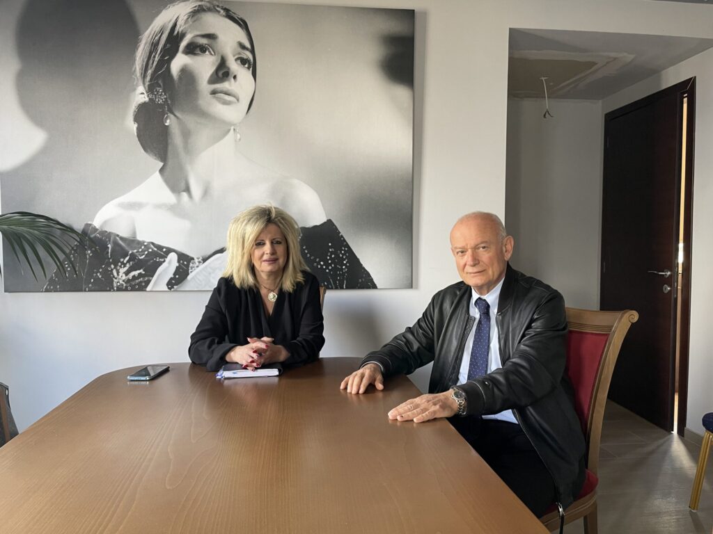 ΣΥΝΑΝΤΗΣΗ ΤΗΣ ΔΗΜΑΡΧΟΥ ΜΕ ΤΟΝ ΤΕΩΣ ΔΗΜΑΡΧΟ ΞΥΛΟΚΑΣΤΡΟΥ-ΕΥΡΩΣΤΙΝΗΣ