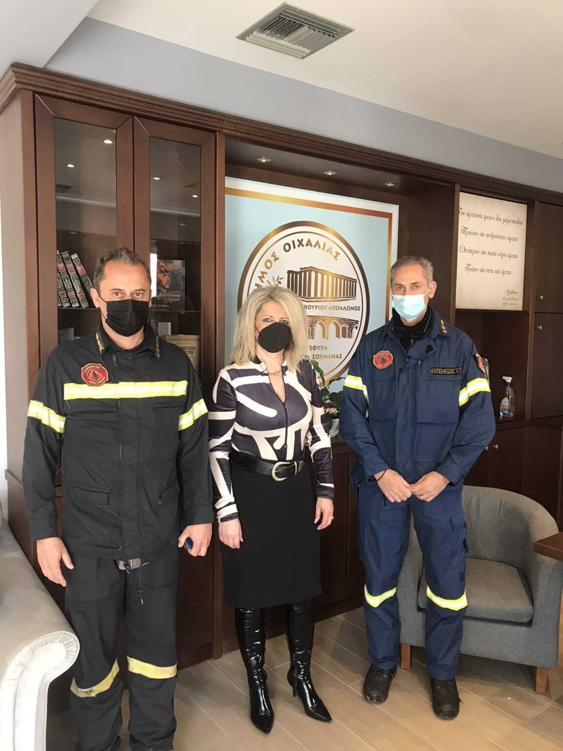 ΕΘΙΜΟΤΥΠΙΚΗ ΕΠΙΣΚΕΨΗ ΤΟΥ ΔΙΟΙΚΗΤΗ ΔΙ.Π.Υ.Ν ΜΕΣΣΗΝΙΑΣ ΣΤΗ ΔΗΜΑΡΧΟ ΟΙΧΑΛΙΑΣ.