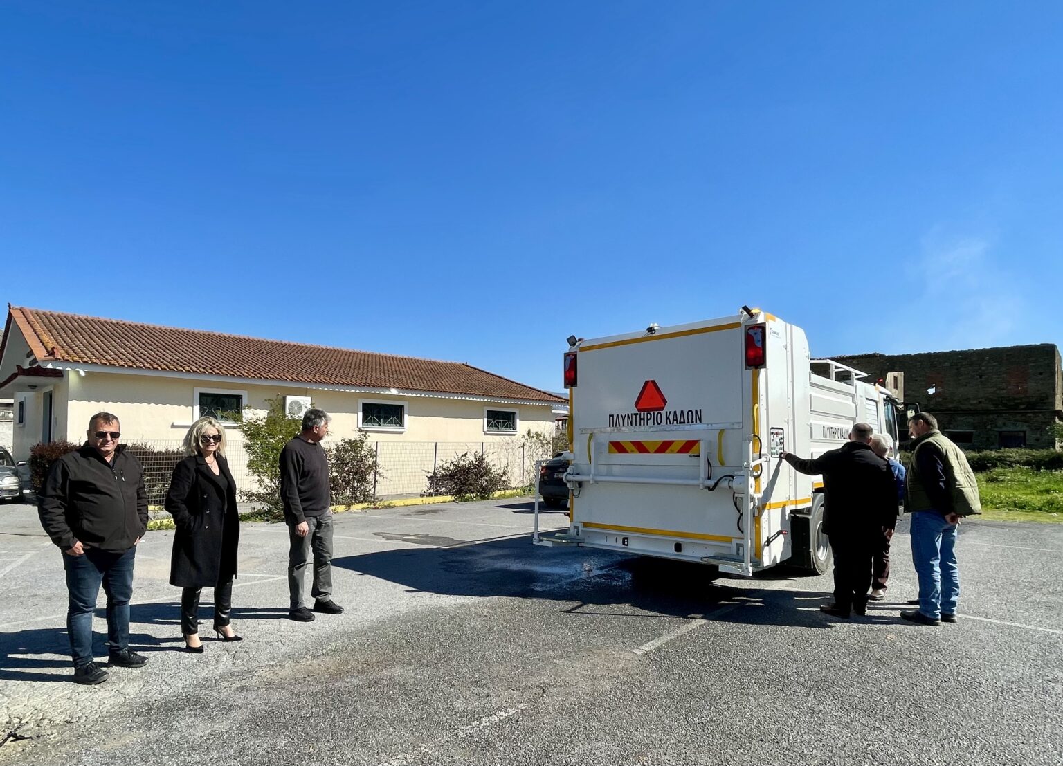 Σύγχρονο πλυντήριο κάδων στο στόλο καθαριότητας του Δήμου Οιχαλίας