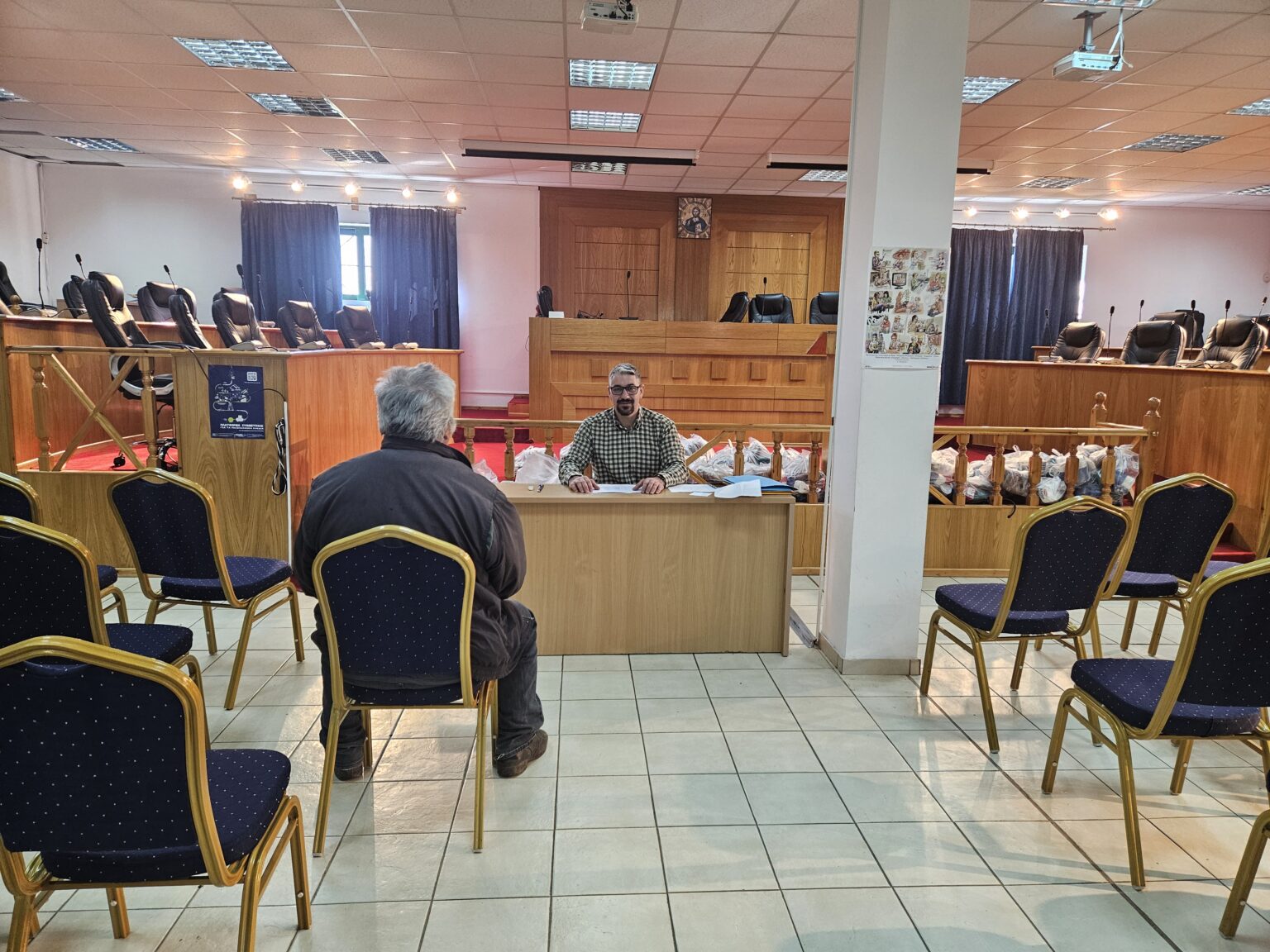 Ολοκληρώθηκε η πασχαλινή διανομή τροφίμων στους δικαιούχους της Τράπεζας Αλληλεγγύης του Δήμου Οιχαλίας.